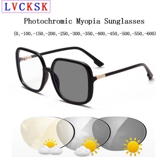 Retro Large Square Frame Photochromic Myopia Sunglasses for Women Men Outdoor Travel Driving Nearsighted Sun Glasses -100~-600