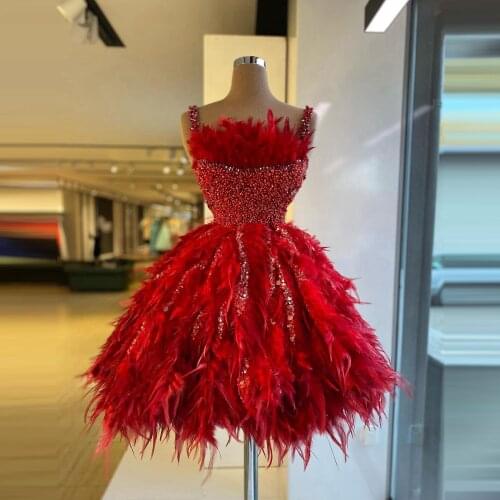 Gorgeous Red Feather Short Prom Dresses With Straps Mini Length Ball Gown Women Pageant Gowns Crystals Beaded Gowns