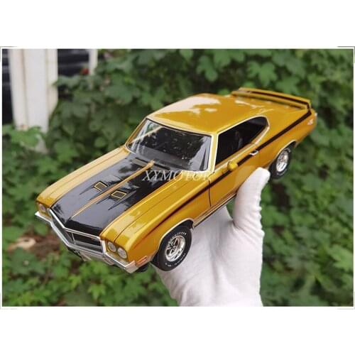 1:18 For GM Buick BUICK GSX 1970 Muscle car Metal Diecast Model Car Kids Boys Girls Toys Gift Yellow For Display Collection