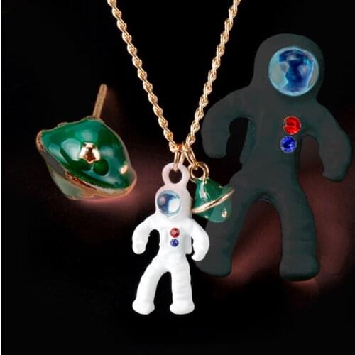 Enamel Alloy Astronaut Planet Necklace pendant Costume Jewelry Women Men Fashion Accessories Bijoux Gifts