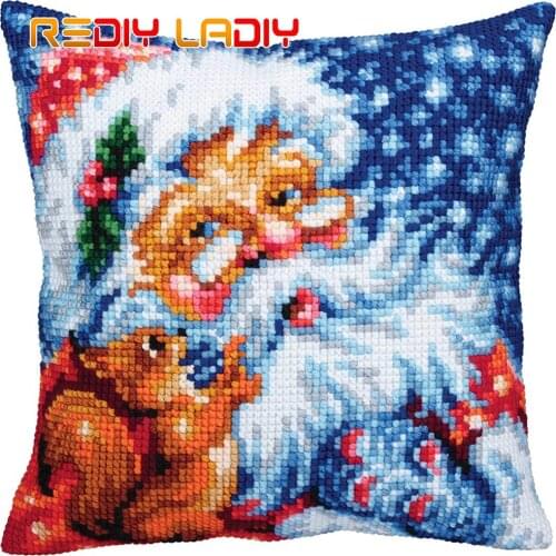 Cross Stitch Cushion Cover Two Christmas Gnomes Pillow Case Pre-Printed Canvas Acrylic Thick Yarn Cross-stitch Needlepoint Kit