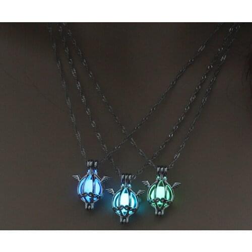 Charm Glowing Angel Wings Pendant Necklace Cute Luminous Jewelry Choker 3 Colors Fashion Gift For Women