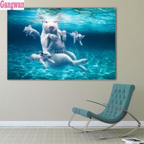 Funny Swimming pig Full Diamond Embroidery,5d diy Diamond Painting Cross Stitch,Square Diamond Mosaic Diving pig home decoration