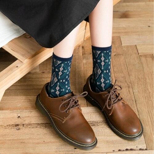 Autumn Winter Combed Cotton Socks Palace Retro Diamond Socks Middle Tube Ethnic Lattice Ladies Breathable Comfortable Socks