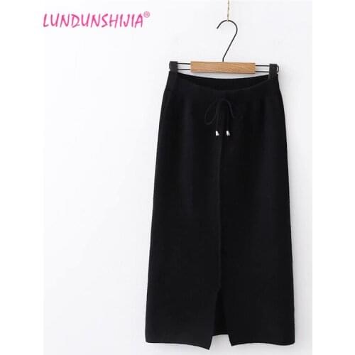 LUNDUNSHIJIA 2018 Winter Women Front Split Skirts Good Quality Stretch Knitting Sexy Ladies Black Knitted Elastic Long Skirts