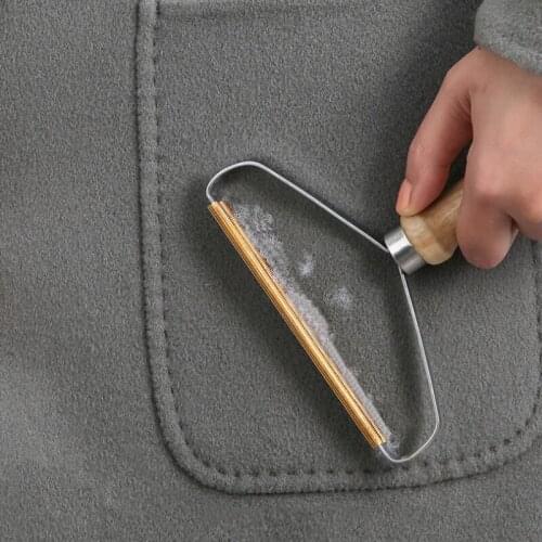 Mini Portable Lint Clothes Fuzz Fabric Shaver Brush For Sweater Woven Carpet Woolen Clothes Tool Power-Free Fluff Remover