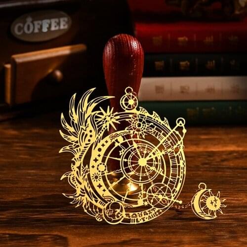 1pc Creative Starry Sky Bookmark Cute Classical Carved Pendant Brass Art Exquisite Book Mark Page Folder Office School Supplies