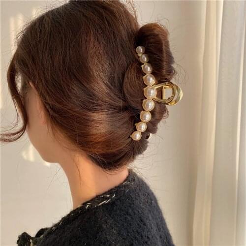 New Designer Metal Hair Claws Big Pearls Acrylic Hair Claw Clips Large Barrettes For Women Ponytail Tools Girls Ornaments Crab