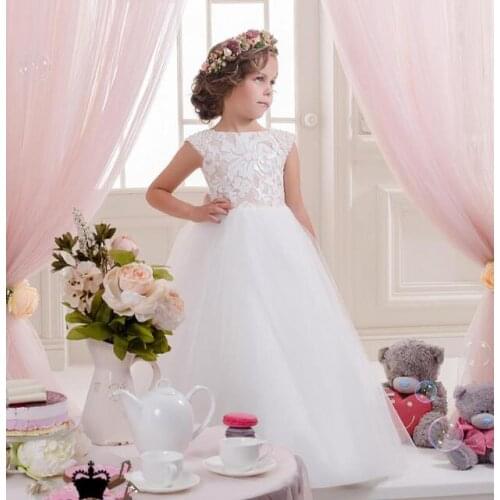Cute Flower Girl Dresses For Weddings Ball Gown Cap Sleeves Tulle Lace Beaded Long First Communion Dresses For Little Girls