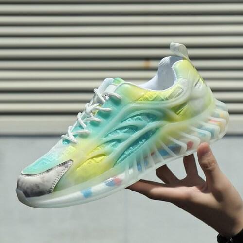 New Arrivals Men Casual Shoes Breathable Mesh Sneakers High Quality No-slip Hard-wearing Sports Shoes Reflective Casual Sneaker