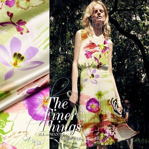 PRINTED SILK STRETCH SATIN 108cm width 19momme 100% Silk Chinese Flower Design Red Fabric