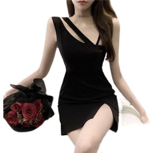 C3366 2021 summer new women fashion sexy temperament show thin wrap buttock off-the-shoulder dress cheap wholesale