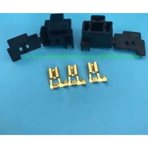 Free shipping 5/10/20/50/100pcs/lot 3 Pin/Way H4 Headlight Automotive Connector Plug Socket Housing DJD031A-1