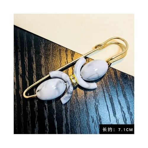 Earofcorn Retro Brooch Korean Temperament Creative Simple Brooch Female Sweater Cardigan Brooch