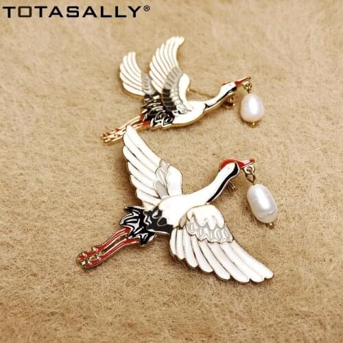TOTASALLY Gift Bird Brooches Simulated Pearl elegant Enamel Flying Crane Brooch Pins Girls Costume Jewelry Accessories Dropship