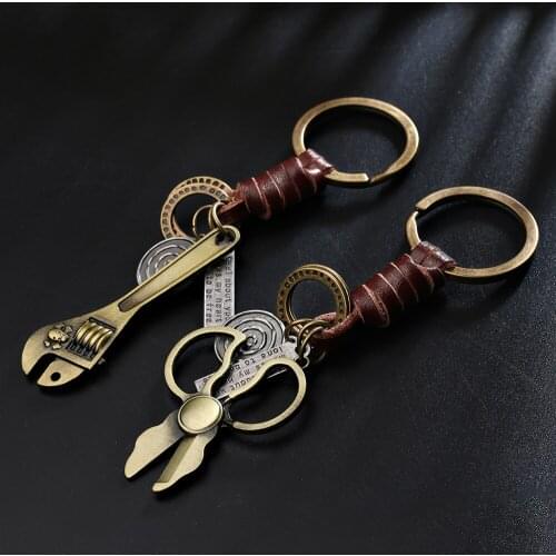 2021 Fashion Jewelry Vintage Hand-woven Scissors Wrench Leather Keychain Charm Simple Alloy Accessories Mens Keychain
