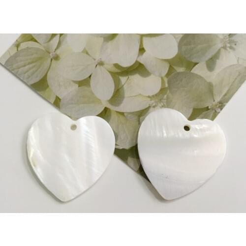 25MM Natural Shell Beads 40Pcs/Pack Heart Shape White Shell jewelry Bead Jewellery Charms Pendants