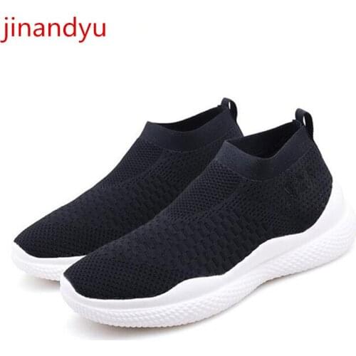 Unisex Slip on Shoes Men Black Sneaker Breathable Sports Shoes for Male Loafers Fashion Men Mesh Casual Shoes Flats Sneakers