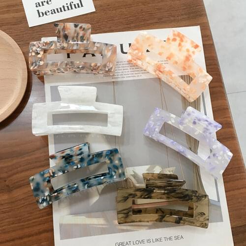 Korean Style Women Hair Claws Elegant Acrylic Hairpin Leopard Print Hair Clips Large Geometry Headwear for Girl Hair Accessories