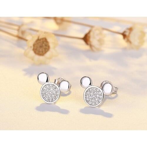 Disney Fashion Mickey Earrings Classic Casual Cute Personality Cartoon Ear Studs Party Wedding Chrismas Jewelry Gift for Women