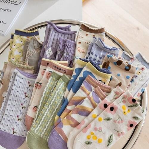 2021 Spring/Summer New Socks Womens 3 Pairs Japanese College Style Printed Tube Socks Ins Trendy Ladies Short Cotton Socks