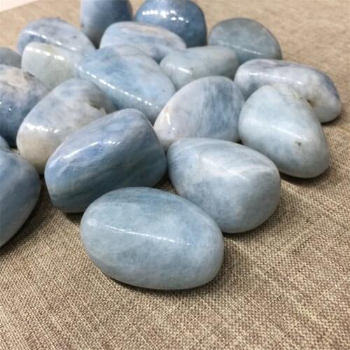 Wholesale natural blue gemstone aquamarine tumbled crystal stone for home decoration