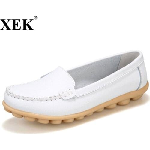 XEK Genuine leather shoes woman 2018 new solid slip on boat shoes for women flats shoes big size loafers chaussure femme ZLL78