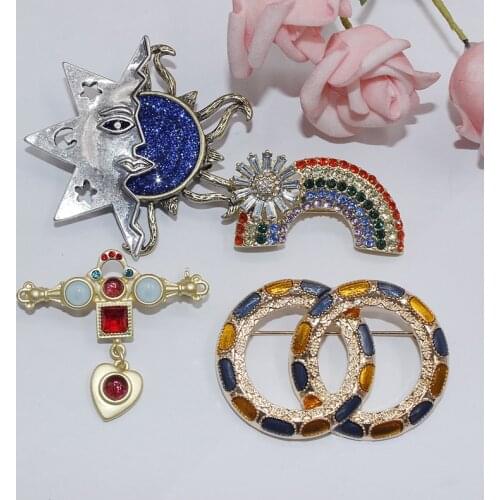 Fashion new creative snake pattern retro contrast enamel star sky color cross Rainbow Brooch women accessories wholesale