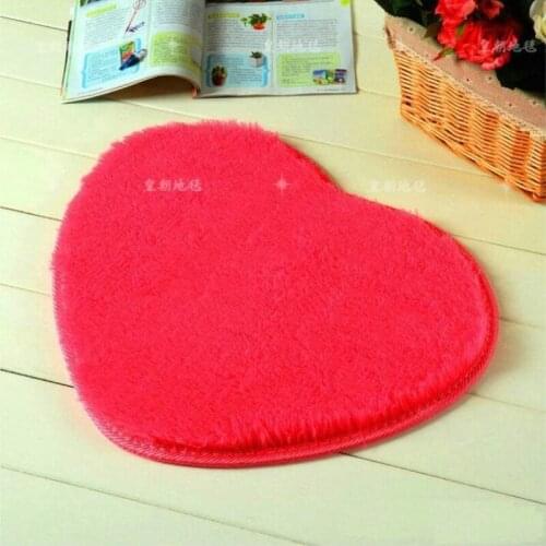 Lovely Peach Heart Shaped Faux Sheepskin Mat Washable Bedroom Decor Carpet Pad Anti-Slip Skin Fur Plain Fluffy Rugs for Girls