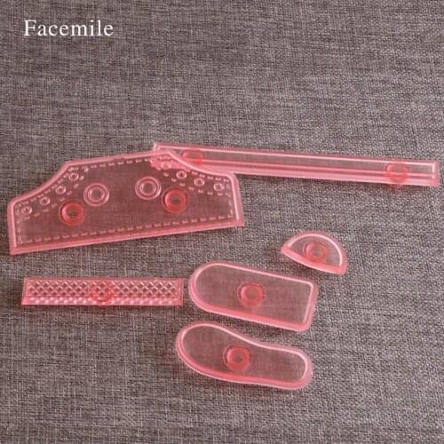 6Pcs/Set Gift Mold Sport FootBall Shoes Gift Cutter Mould Fondant Cookies Craft 52035