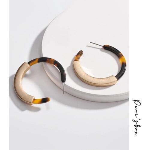 PerisBox Bohemia Acrylic Acetate Circle Hoop Earrings for Women Simple Leopard Tortoise Open Hoops Minimalist Retro Earrings