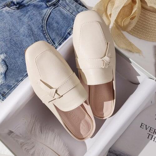 Womens slippers outdoor Womens slippers Flat Muller slippers Womens Fashion sandals 2021 new fashion leather shoes