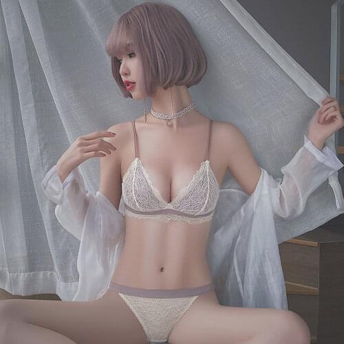 Womens ultra-thin sexy lace triangle cup bra set gathered in Japan and South Korea without rims lingerie set sexy