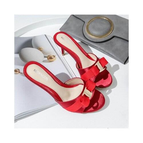 Slippers Summer 2019 Low-heeled Womens Shoes Fine-heeled Daily Slippers Sexy Fashion New 41 42 43 Large Sandals