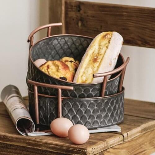 Retro Metal Plate With Handle Handcrafted Wrought Vintage Storage Snack Tea Cup Bread Tray Home Decor Restaurant Tray