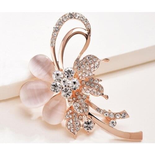 Luoluoyi Sweet Korean Woman Brooch 2021 New Fashion Flower Brooch Fashion Jewelry Girl Gift Brooch