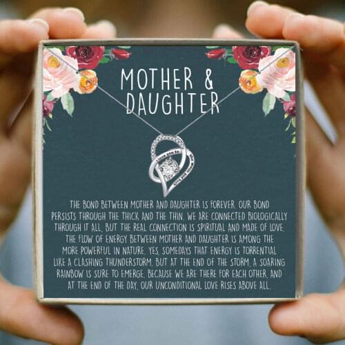 One Piece Heart Crystal Necklace Women "I Love You to The Moon and Back" Jewelry Mother Birthday Thanksgiving Day Christmas Gift