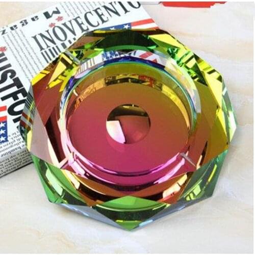 Beautiful crystal ashtray, high-end crystal crafts, home office, restaurant and bar desktop decorations, 15 cm in diameter