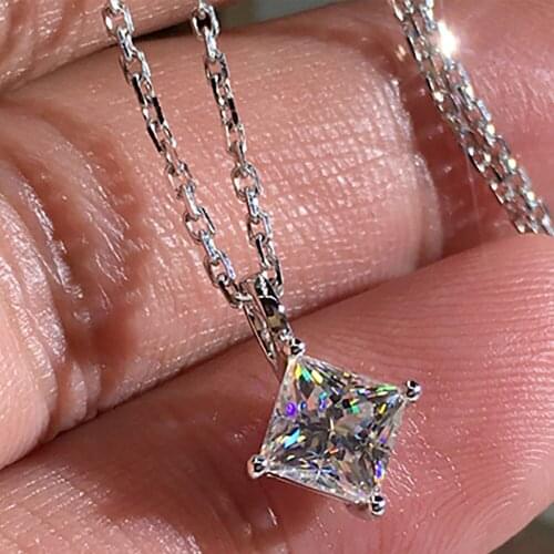 18K White Gold Women Pendants Necklaces Moissanite Diamond 0.5 1 2 3 Carat Princess Square Wedding Anniversary Engagement Party