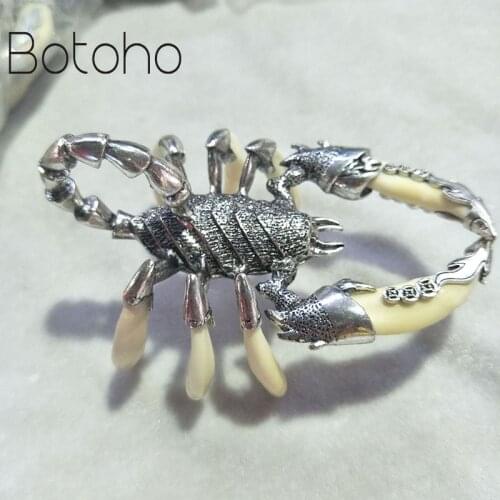 2020 100% S925 pure Silver colour Scorpion Double Braces Spike Pendant for Men Fashion Pendant Crafts Decoration Mens Pendant