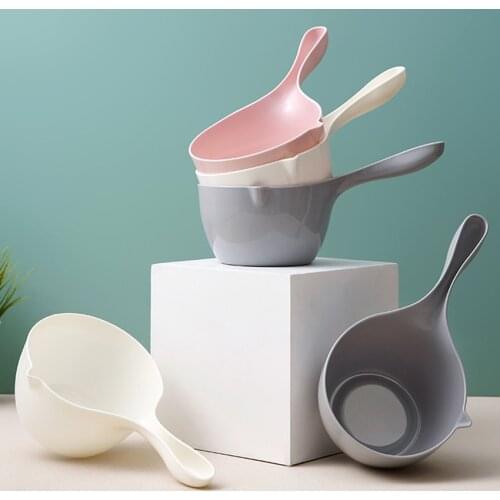 Plastic Water Scoop, Plastic Water Ladle Bath Ladle Dipper Shampoo Ladle Cup Household Accessories for Kitchen Bathroom