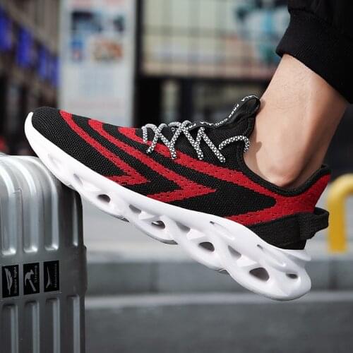 The fashion shock absorption lace-up breathable mens shoes trend wild canvas tide shoes four seasons mens sports casual shoes