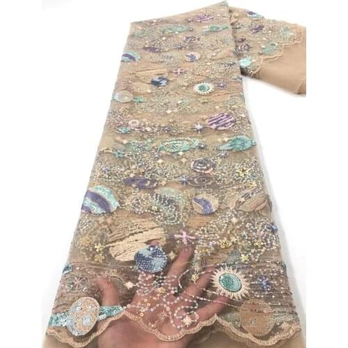 The new listing exquisite sequin totem multicolor embroidered lace, comfortable fabric, suitable for fashionable ladies' skirts