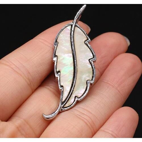 Fashion Natural Shell Lady Girls Brooches for Women Alloy Metal Coat Dress Scarf Vintage Brooch Female Accessories Jewelry