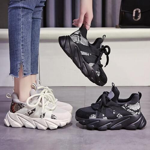 2020 spring and autumn new all-match casual sports shoes old shoes womens thick-soled increase womens shoes trend X399