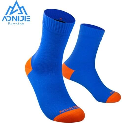 AONIJIE 1Pair Outdoor Waterproof Breathable Socks Bamboo Fiber Inner Layer E4821 For Hiking Hunting Skiing Fishing Sports Unisex