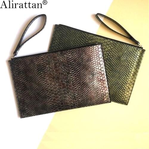 Alirattan New Trendy Python Leather Envelope Bags Women Daily Makeup Clutch Purse Pouch Casual Wallet Banquet Clutch ins