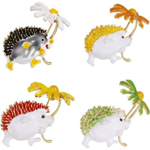 Painting Oil Small Hedgehog Daisy Brooch Cute Cartoon Animal Enamel Glaze Brooches for Women Coat and Suit Pins Scarf Buckle New