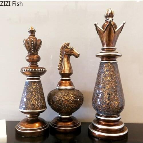3 Pcs/set International Chess Bronze Color Piece Ornaments Nordic Home Decor Modern Gorgeous Pattern Resin Study Desk Decoration