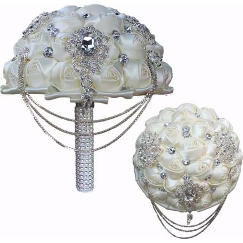 New Handmade DIY Customized Bridal Bouquet Holding Flowers Luxury Crystal Milky White Ribbon Bride Wedding Bouquets